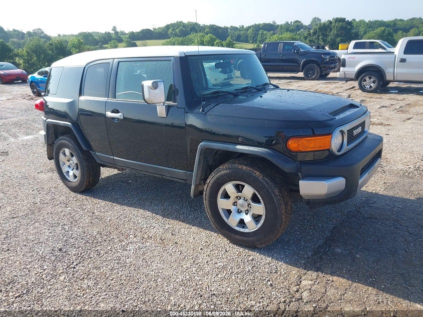 2007 Toyota Fj cruiser VIN JTEBU11F070035780 IAAI salvage auction — HAIL, Clear (Missouri), sold $2,350 on 2026-07-20 (photo 1)