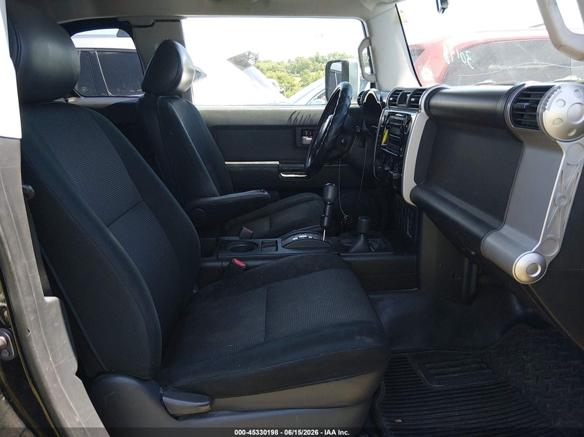2007 Toyota Fj cruiser VIN JTEBU11F070035780 IAAI salvage auction — HAIL, Clear (Missouri), sold $2,350 on 2026-07-20 (photo 5)