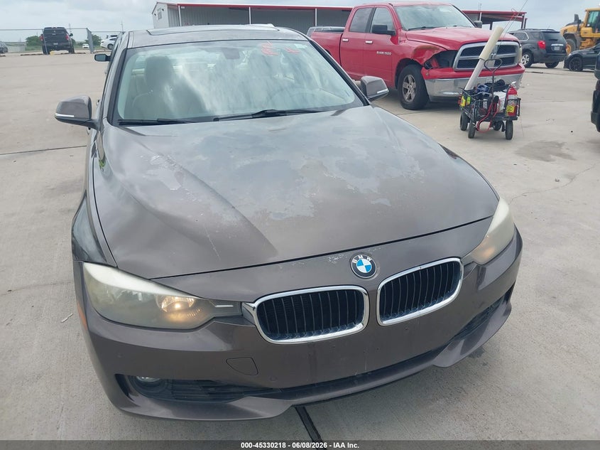 2013 BMW 3 series VIN WBA3A5G54DNP26443 IAAI salvage auction — NORMAL WEAR, Original (Texas), sold $950 on 2026-07-17 (photo 6)