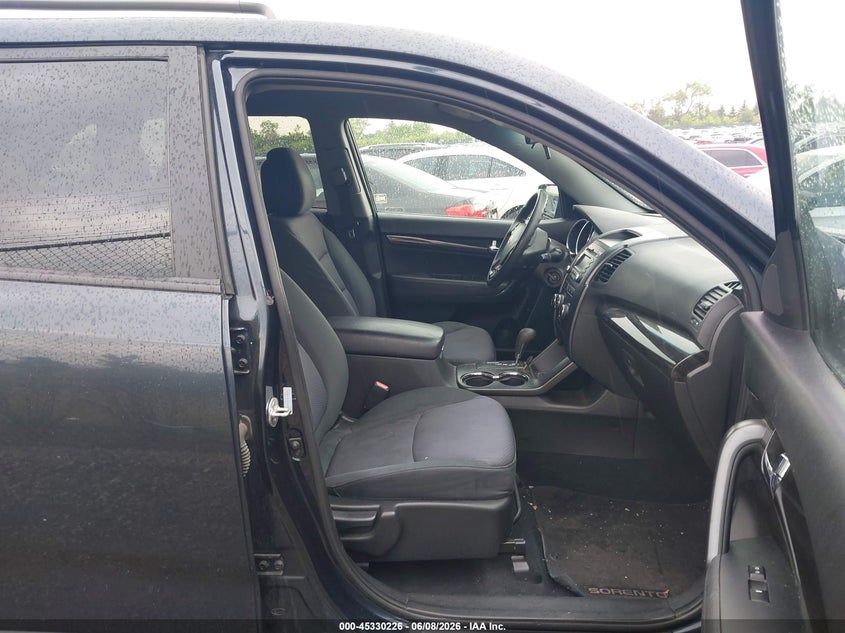 2012 Kia Sorento VIN 5XYKT4A24CG244899 IAAI salvage auction — NORMAL WEAR, Clear (Illinois), sold $475 on 2026-07-08 (photo 5)