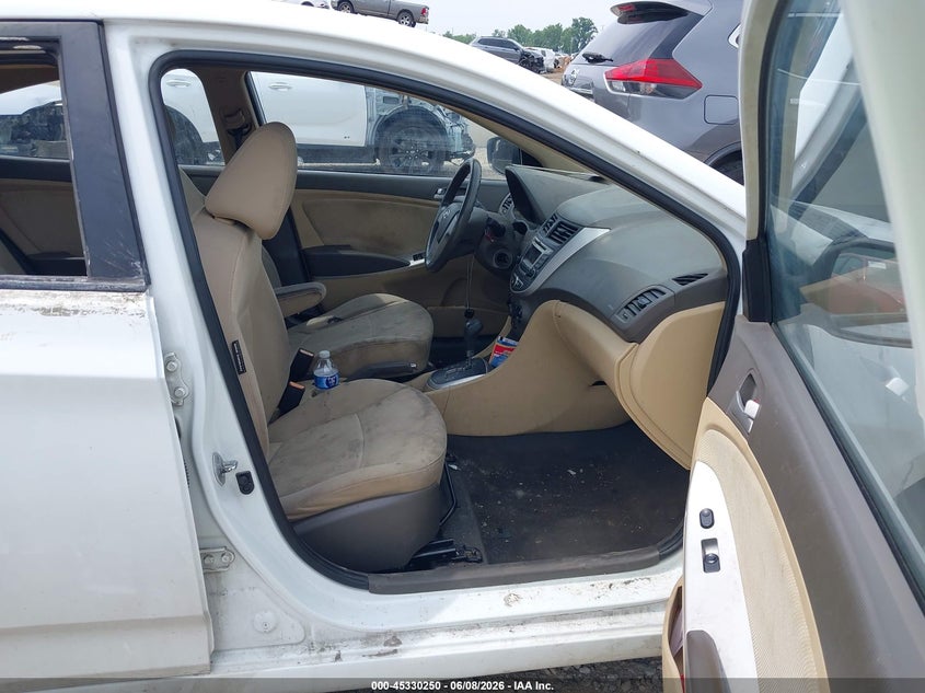 2014 Hyundai Accent VIN KMHCT4AE3EU751692 IAAI salvage auction — NORMAL WEAR, Salvage Title, sold $225 on 2026-07-29 (photo 5)