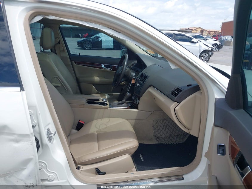 2011 Mercedes-benz C class VIN WDDGF5EB9BA460801 IAAI salvage auction — RIGHT SIDE, Original (Texas), sold $25 on 2026-07-29 (photo 5)