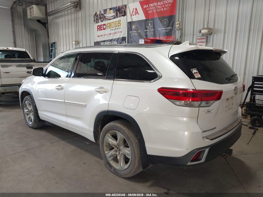 2019 Toyota Highlander VIN 5TDDZRFH1KS741511 IAAI salvage auction — BIOHAZARD/CHEMICAL, Salvage Title, sold $12,000 on 2026-07-12 (photo 3)