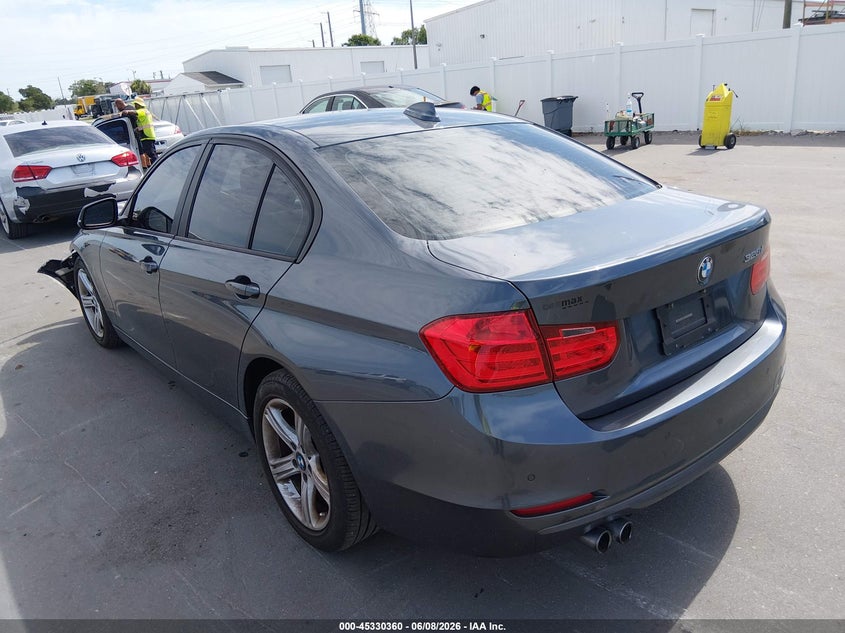 2015 BMW 3er VIN WBA3A5G59FNS86514 IAAI salvage auction — FRONT END, Salvage Title, sold $1,300 on 2026-07-10 (photo 3)