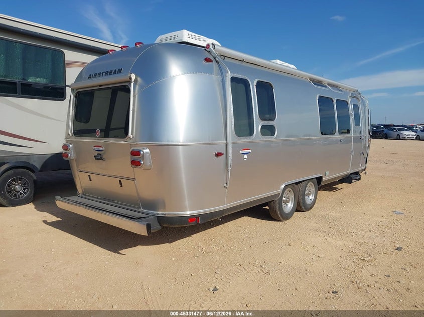 2016 Airstream Ct VIN 1STJFYM25GJ536073 IAAI salvage auction — HAIL, Original (Texas), sold $23,600 on 2026-07-28 (photo 4)