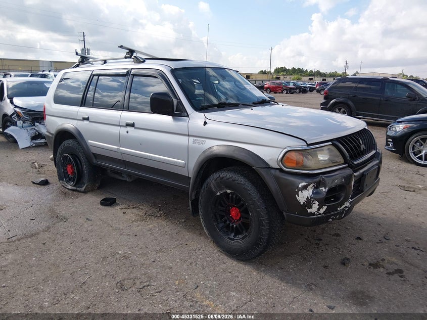 2003 Mitsubishi Montero VIN JA4MT31R03J050753 — IAAI salvage auction photo