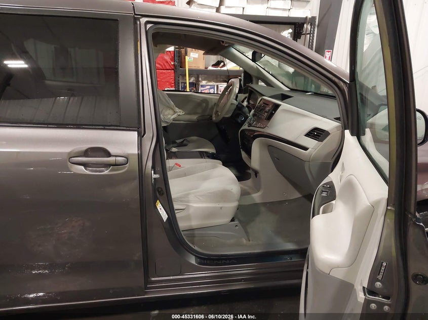 2013 Toyota Sienna VIN 5TDKK3DC1DS300240 IAAI salvage auction — LEFT & RIGHT, Certificate Of Title (Nebraska), sold $25 on 2026-07-23 (photo 5)