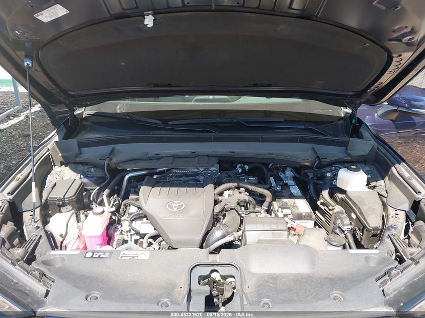 2024 Toyota Highlander VIN 5TDAAAB58RS019535 IAAI salvage auction — LEFT FRONT, Salvage (Pennsylvania), sold $26,400 on 2026-07-13 (photo 9)
