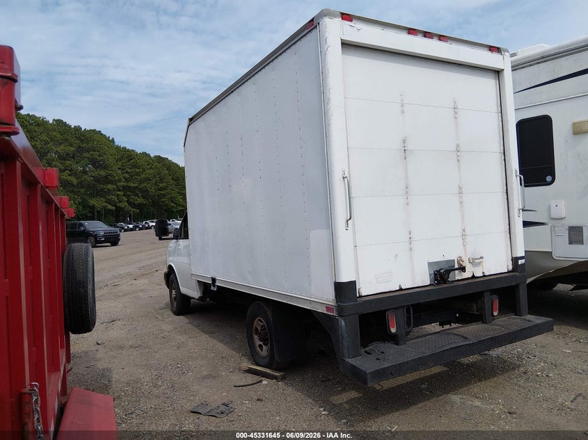 2004 Chevrolet Express 2500 VIN 1GBHG31U141247064 IAAI salvage auction — NORMAL WEAR, Clear (Virginia), sold $400 on 2026-07-09 (photo 3)