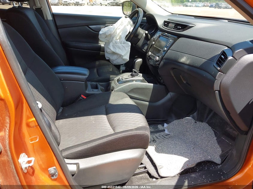 2019 Nissan Rogue VIN JN8AT2MV6KW370659 IAAI salvage auction — FRONT END, Salvage Title, sold $425 on 2026-07-10 (photo 5)