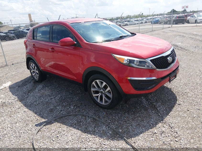 2014 Kia Sportage VIN KNDPB3AC5E7574174 IAAI salvage auction — LEFT FRONT, Repossessed (Missouri), sold $125 on 2026-07-28 (photo 1)