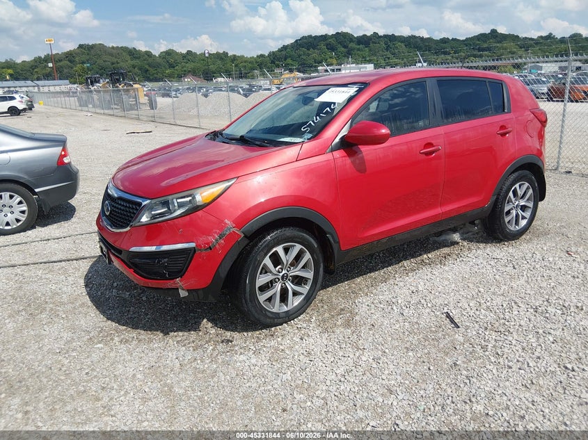 2014 Kia Sportage VIN KNDPB3AC5E7574174 IAAI salvage auction — LEFT FRONT, Repossessed (Missouri), sold $125 on 2026-07-28 (photo 2)