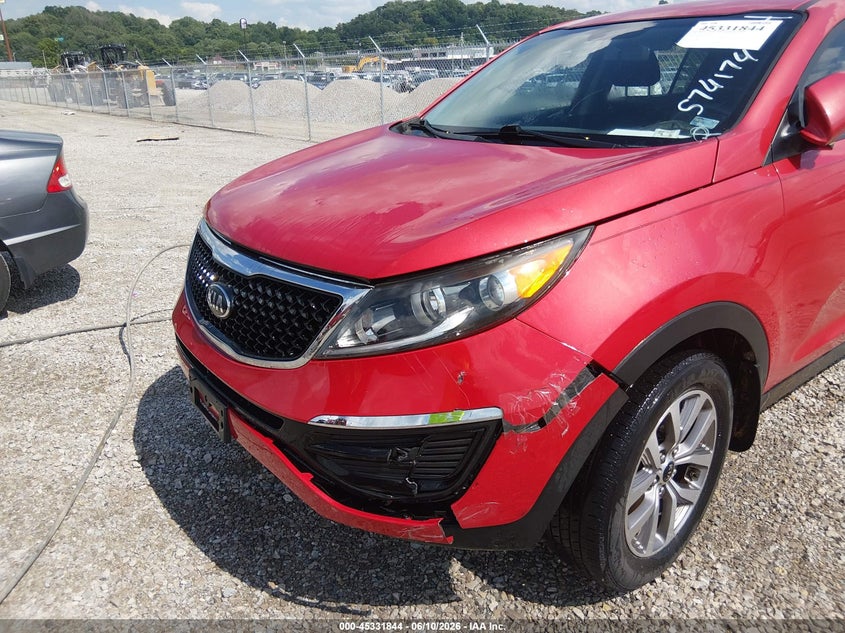 2014 Kia Sportage VIN KNDPB3AC5E7574174 IAAI salvage auction — LEFT FRONT, Repossessed (Missouri), sold $125 on 2026-07-28 (photo 6)