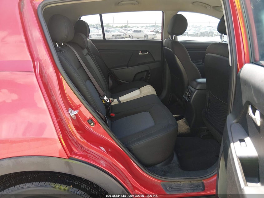 2014 Kia Sportage VIN KNDPB3AC5E7574174 IAAI salvage auction — LEFT FRONT, Repossessed (Missouri), sold $125 on 2026-07-28 (photo 8)