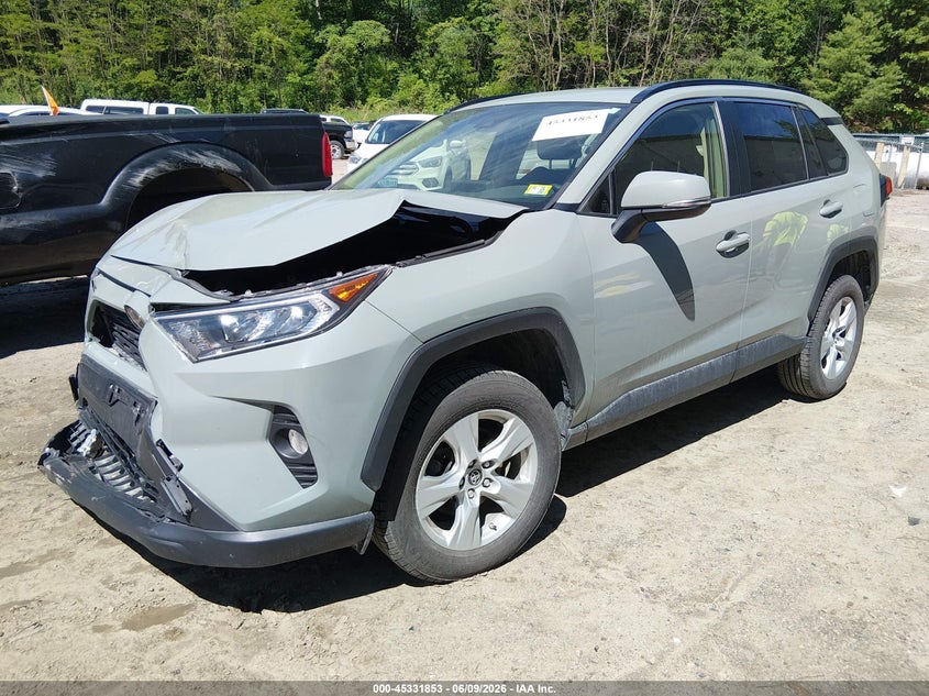 2019 Toyota Rav 4 VIN JTMP1RFV5KD033672 IAAI salvage auction — FRONT END, Salvage Title, sold $9,300 on 2026-07-26 (photo 2)