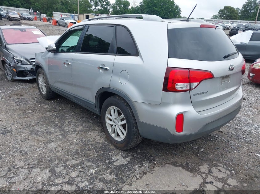 2015 Kia Sorento VIN 5XYKT3A63FG552521 IAAI salvage auction — FRONT END, Salvage Title, sold $450 on 2026-07-15 (photo 3)