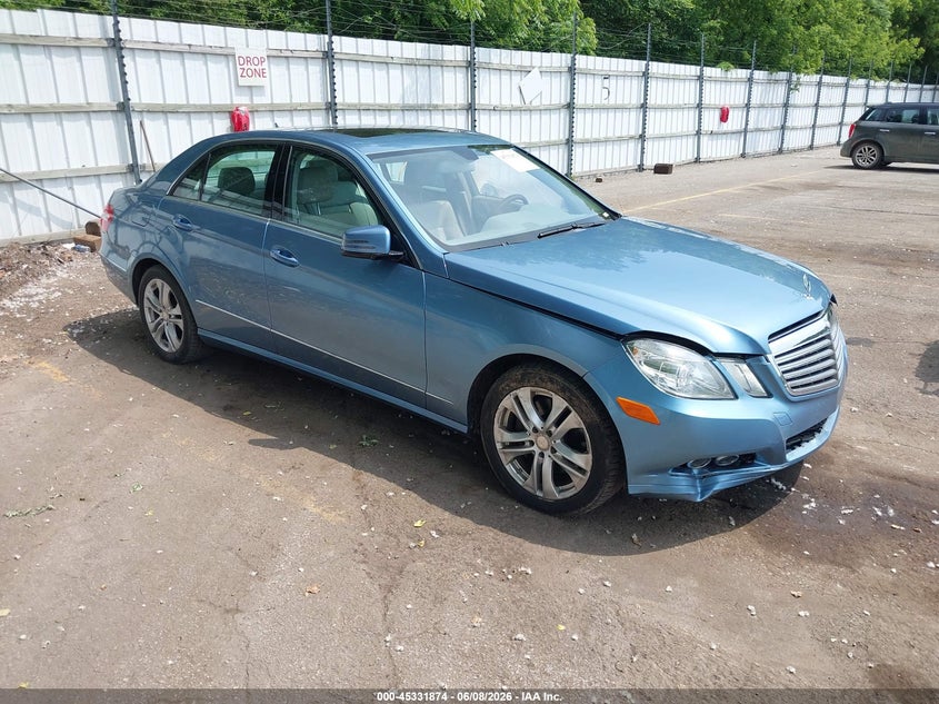 2010 Mercedes-benz E-class VIN WDDHF8HB6AA098457 IAAI salvage auction — SIDE, Clear (Michigan), sold $1,850 on 2026-07-20 (photo 1)