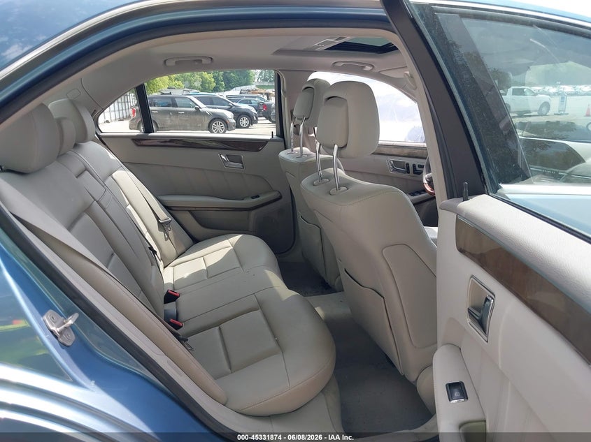 2010 Mercedes-benz E-class VIN WDDHF8HB6AA098457 IAAI salvage auction — SIDE, Clear (Michigan), sold $1,850 on 2026-07-20 (photo 8)