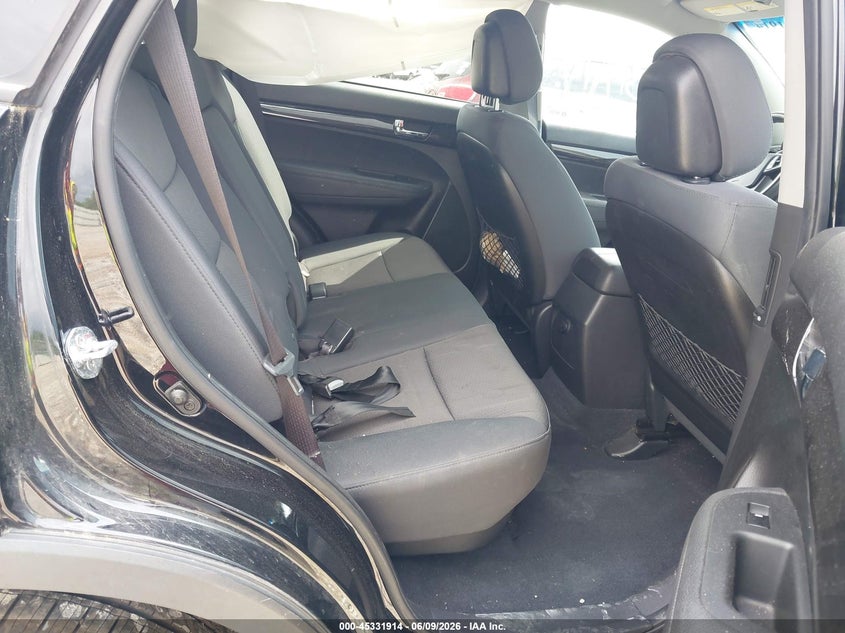 2013 Kia Sorento VIN 5XYKT4A16DG418707 IAAI salvage auction — RIGHT FRONT, Salvage Title, sold $400 on 2026-07-12 (photo 8)