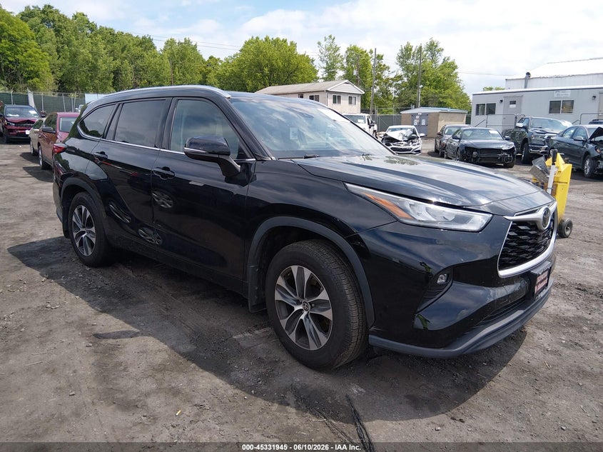 2020 Toyota Highlander VIN 5TDGZRBHXLS509784 — IAAI salvage auction photo