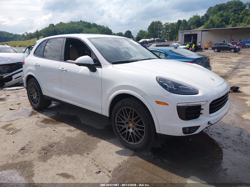 2017 Porsche Cayenne VIN WP1AA2A27HKA83289 — IAAI salvage auction photo