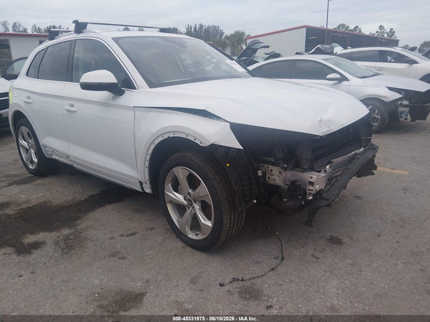 2021 Audi Q5 VIN WA1CAAFY8M2078396 IAAI salvage auction — FRONT END, Salvage Title, sold $13,300 on 2026-07-29 (photo 1)