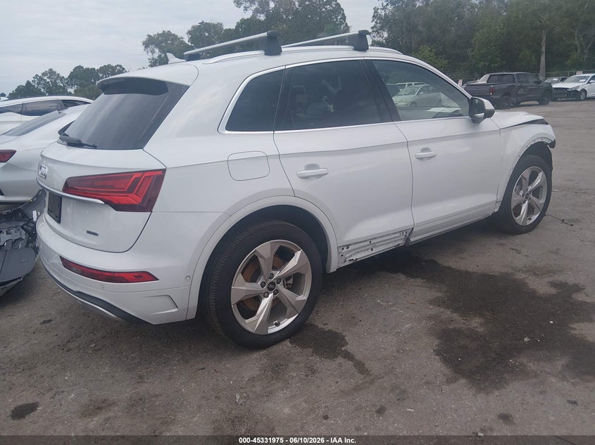 2021 Audi Q5 VIN WA1CAAFY8M2078396 IAAI salvage auction — FRONT END, Salvage Title, sold $13,300 on 2026-07-29 (photo 4)