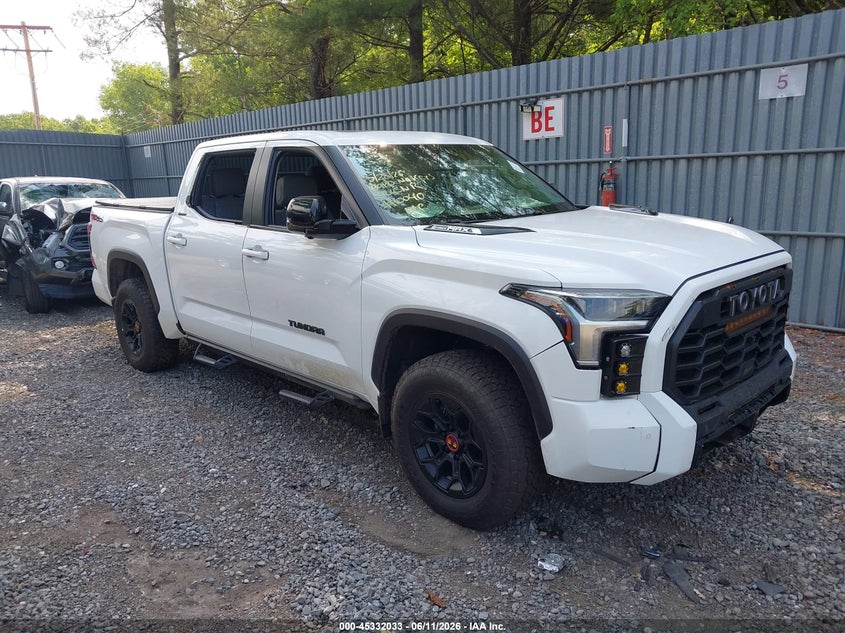 2024 Toyota Tundra VIN 5TFWC5DB5RX080040 IAAI salvage auction — THEFT, Salvage (Pennsylvania), sold $28,750 on 2026-07-29 (photo 1)