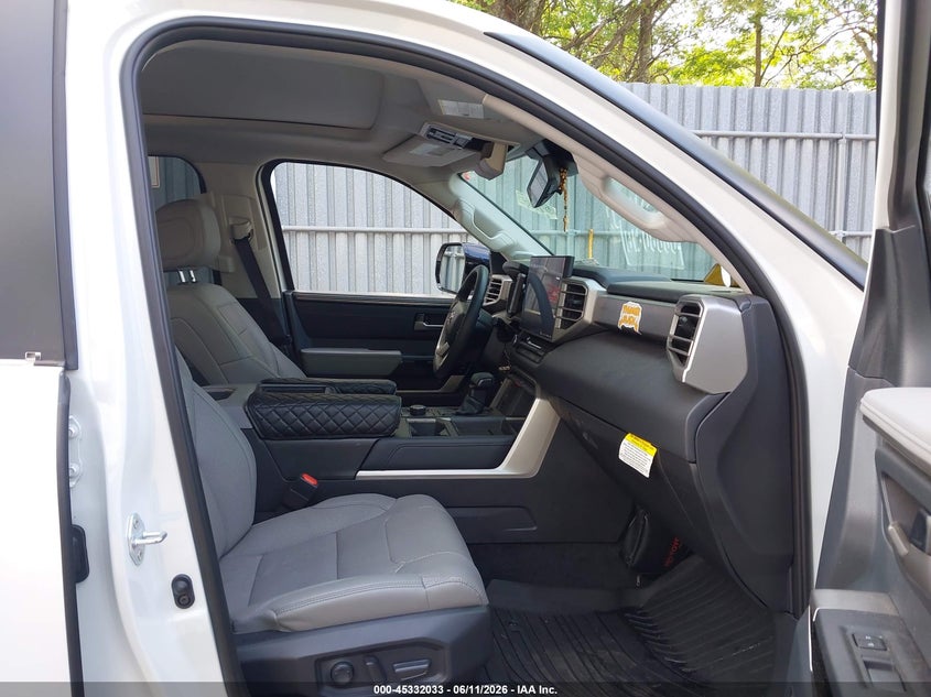 2024 Toyota Tundra VIN 5TFWC5DB5RX080040 IAAI salvage auction — THEFT, Salvage (Pennsylvania), sold $28,750 on 2026-07-29 (photo 5)