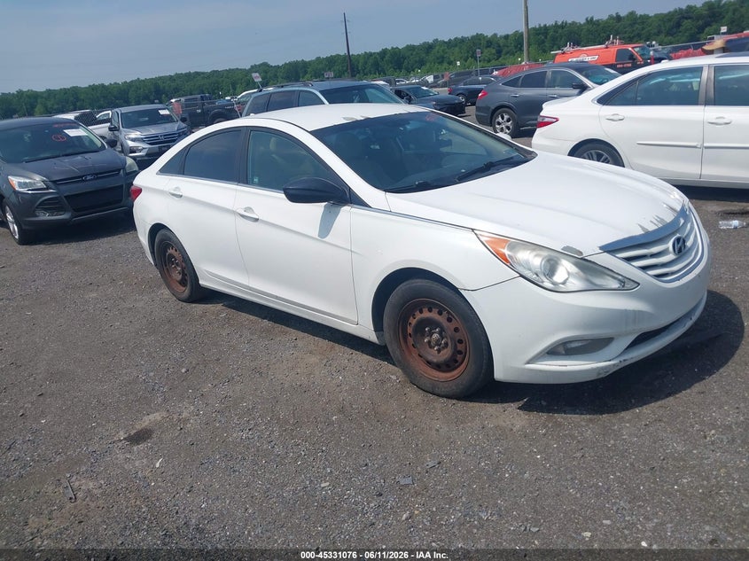2013 Hyundai Sonata VIN 5NPEB4ACXDH618211 IAAI salvage auction — NORMAL WEAR, Clear (Delaware), sold $700 on 2026-07-30 (photo 1)