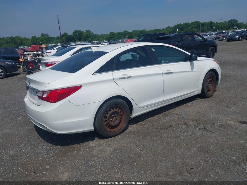 2013 Hyundai Sonata VIN 5NPEB4ACXDH618211 IAAI salvage auction — NORMAL WEAR, Clear (Delaware), sold $700 on 2026-07-30 (photo 4)