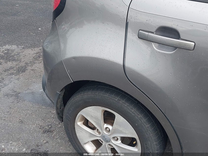 2016 Kia Soul VIN KNDJN2A26G7242701 IAAI salvage auction — NORMAL WEAR, Salvage Title, sold $750 on 2026-07-15 (photo 6)