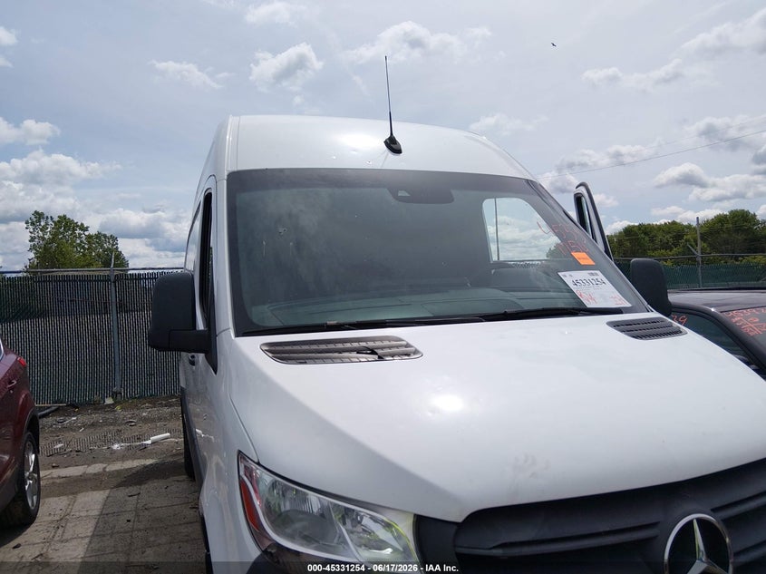 2020 Mercedes-benz Sprinter VIN W1W4EBHY0LT038456 IAAI salvage auction — HAIL, Salvage (Ohio), sold $14,900 on 2026-07-07 (photo 6)