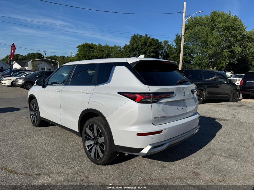 2025 Mitsubishi Outlander VIN JA4J4VA88SZ021889 IAAI salvage auction — FRONT END, Clear (South Carolina), sold $13,225 on 2026-07-18 (photo 3)