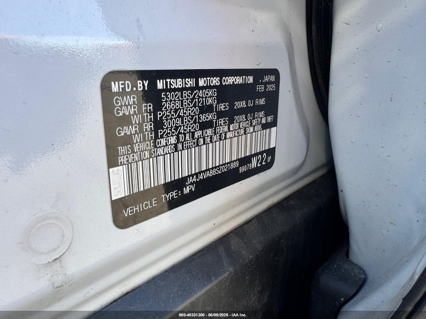 2025 Mitsubishi Outlander VIN JA4J4VA88SZ021889 IAAI salvage auction — FRONT END, Clear (South Carolina), sold $13,225 on 2026-07-18 (photo 9)