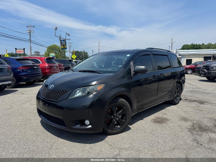 2014 Toyota Sienna VIN 5TDYK3DC0ES443899 IAAI salvage auction — SIDE, Clear (New York), sold $2,100 on 2026-07-18 (photo 2)