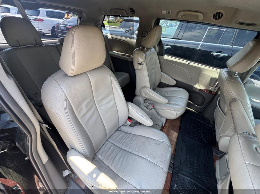 2014 Toyota Sienna VIN 5TDYK3DC0ES443899 IAAI salvage auction — SIDE, Clear (New York), sold $2,100 on 2026-07-18 (photo 8)