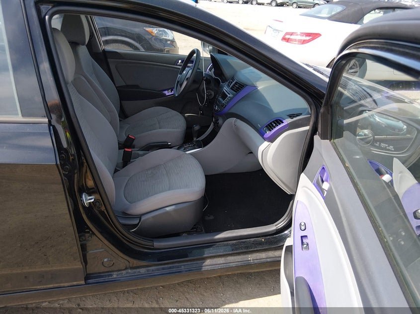 2017 Hyundai Accent VIN KMHCT4AE3HU375418 IAAI salvage auction — NORMAL WEAR, Clear (Massachusetts), sold $425 on 2026-07-10 (photo 5)