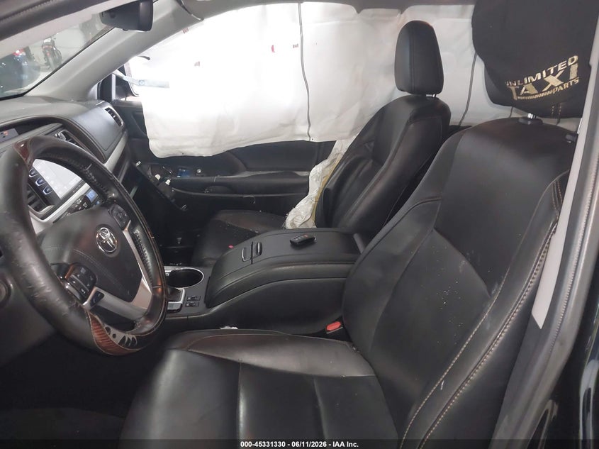 2019 Toyota Highlander VIN 5TDJGRFH6KS065744 IAAI salvage auction — RIGHT SIDE, Mv-907A (New York), sold $5,900 on 2026-07-08 (photo 5)
