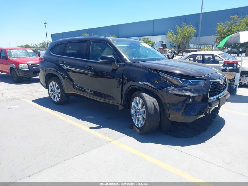 2022 Toyota Highlander VIN 5TDYARAH2NS014897 IAAI salvage auction — RIGHT FRONT, Salvage (California), sold $11,650 on 2026-07-13 (photo 1)