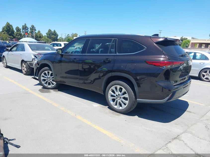 2022 Toyota Highlander VIN 5TDYARAH2NS014897 IAAI salvage auction — RIGHT FRONT, Salvage (California), sold $11,650 on 2026-07-13 (photo 3)