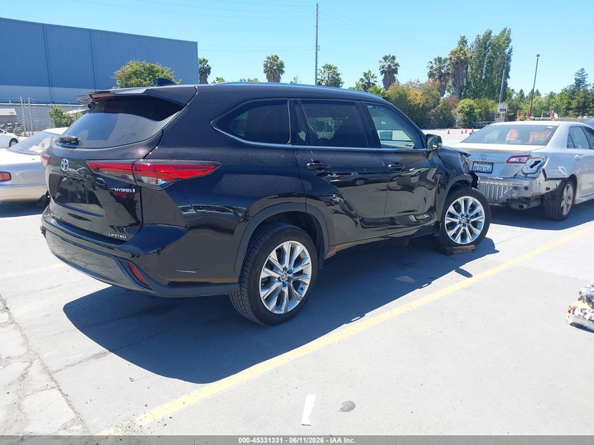 2022 Toyota Highlander VIN 5TDYARAH2NS014897 IAAI salvage auction — RIGHT FRONT, Salvage (California), sold $11,650 on 2026-07-13 (photo 4)