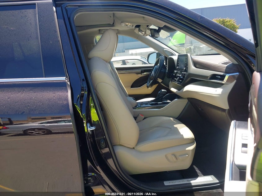 2022 Toyota Highlander VIN 5TDYARAH2NS014897 IAAI salvage auction — RIGHT FRONT, Salvage (California), sold $11,650 on 2026-07-13 (photo 5)