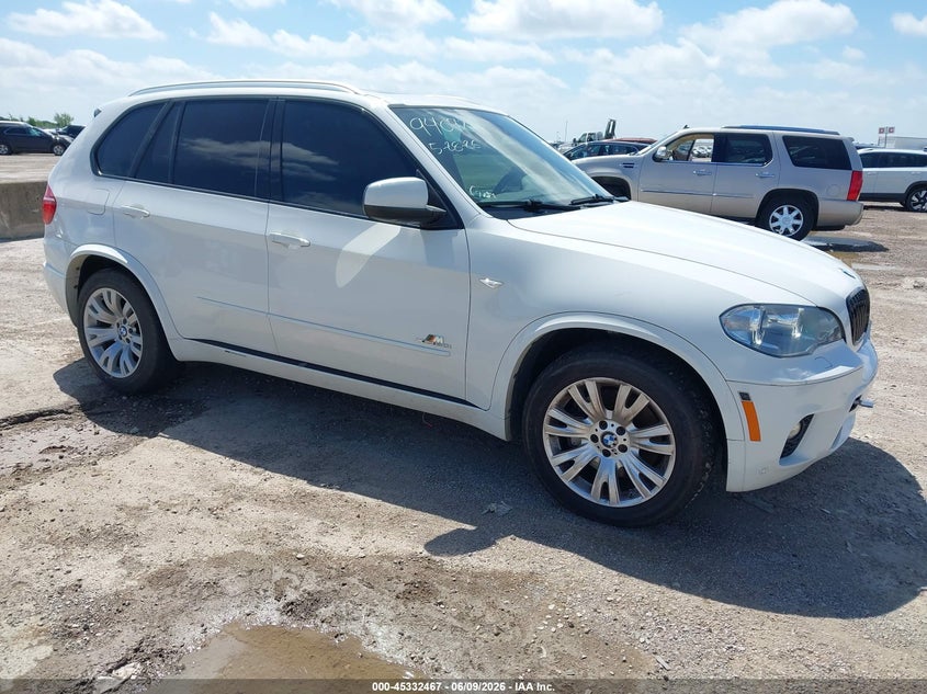 2013 BMW X5 VIN 5UXZV8C58D0C14563 IAAI salvage auction — ENGINE DAMAGE, Salvage Title, sold $2,350 on 2026-07-29 (photo 1)