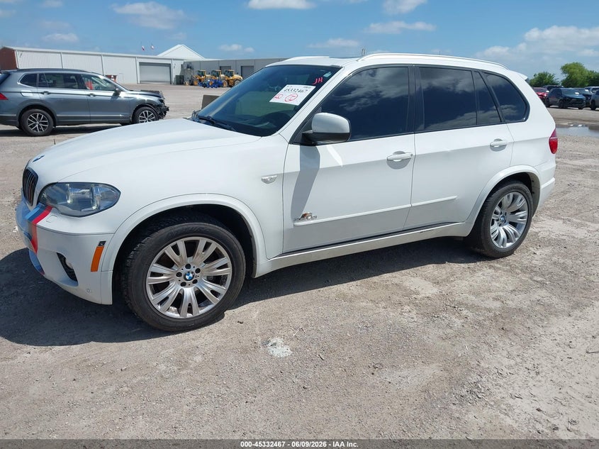 2013 BMW X5 VIN 5UXZV8C58D0C14563 IAAI salvage auction — ENGINE DAMAGE, Salvage Title, sold $2,350 on 2026-07-29 (photo 2)