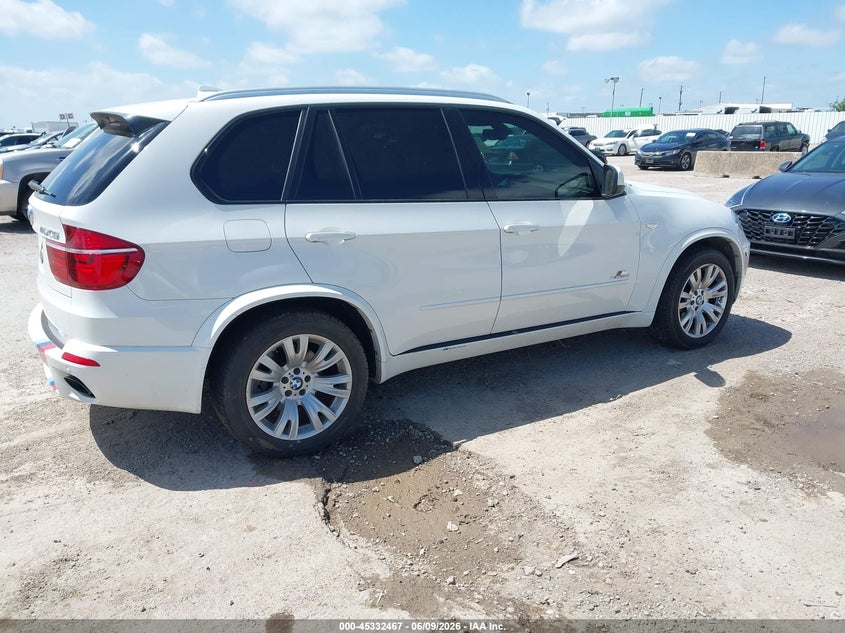 2013 BMW X5 VIN 5UXZV8C58D0C14563 IAAI salvage auction — ENGINE DAMAGE, Salvage Title, sold $2,350 on 2026-07-29 (photo 4)