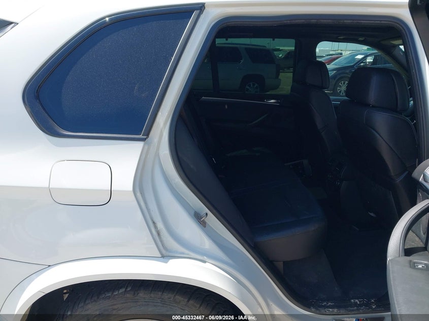 2013 BMW X5 VIN 5UXZV8C58D0C14563 IAAI salvage auction — ENGINE DAMAGE, Salvage Title, sold $2,350 on 2026-07-29 (photo 8)