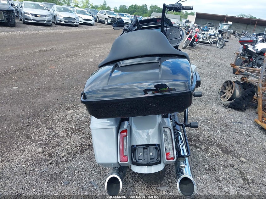 2024 Harley-davidson Road glide VIN 1HD1KH71XRB631642 IAAI salvage auction — RIGHT SIDE, Salvage Title, sold $13,300 on 2026-09-01 (photo 6)