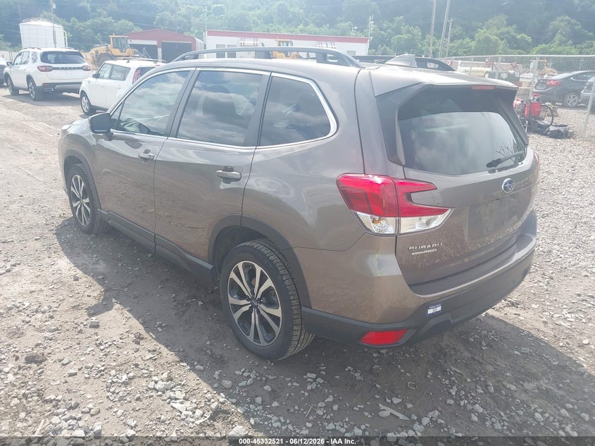 2023 Subaru Forester VIN JF2SKAPC5PH549361 IAAI salvage auction — SIDE, Salvage Title, sold $6,800 on 2026-07-26 (photo 3)