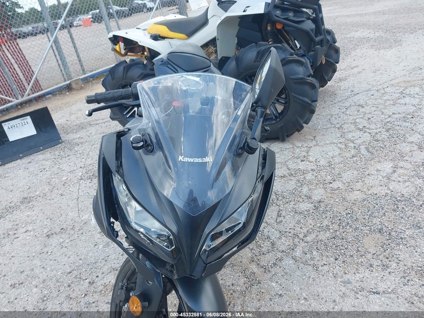 2016 Kawasaki Ninja VIN JKAEX8A1XGDA27178 IAAI salvage auction — RIGHT SIDE, Salvage Title, sold $500 on 2026-07-28 (photo 5)